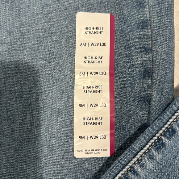 BNWT Levi’s Denizen Jeans 8M 29x30 High Rise - Picture 2 of 3